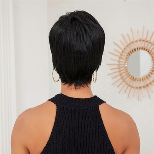 HAOLING <span class=keywords><strong>Perruque</strong></span> Noire Courte Bob Synthétique Naturelle Coupe Pixie pour <span class=keywords><strong>Femme</strong></span> Utilisation Quotidienne Fête Fibre Résistante à la Chaleur - Product Image 2