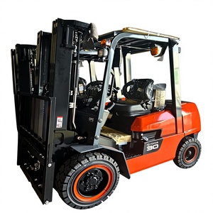 Carrello Elevatore Diesel Toyota Usato 2026 da 3 Tonnellate 4WD con Larghezza Forche 125 mm e Lunghezza Forche 1070 mm per Magazzino e Cantiere - Product Image 1