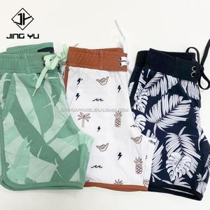 กางเกงว่ายน้ำเด็กชายราคาส่งจากโรงงาน ราคาถูก สำหรับฤดูร้อน กางเกงขาสั้นว่ายน้ำเด็กเล็ก มีเชือกผูกเอว รับสกรีนลายตามสั่ง - Product Image 2