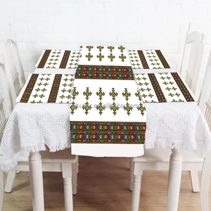 Napperons <span class=keywords><strong>de</strong></span> <span class=keywords><strong>table</strong></span> à manger imprimés en 3D Napperons personnalisés Ajoutez votre propre texte Image <span class=keywords><strong>photo</strong></span> Résistant à la chaleur Lavable Antidérapant Runnet - Product Image 5