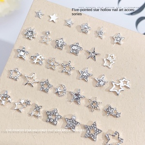 Nouvel Arrivage Paso Sico Décorations d'Ongles Pentagramme Ultra-Brillantes Étoiles Creuses en Alliage Strass Bijoux d'Ongles DIY - Product Image 3
