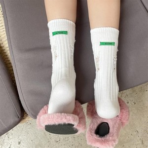 Nouvelles chaussettes décontractées extensibles pour hommes et femmes, mi-mollet, franges usées, chaussettes à blocs de couleurs, designs chics, chaussettes élégantes et confortables - Product Image 3