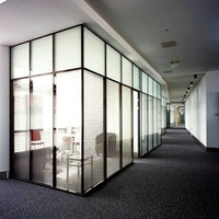 Cloison de bureau en verre trempé avec cadre en aluminium pour la division d'espace des salles de réunion commerciales