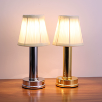 Lampe de table LED rechargeable en métal, style nordique moderne et créatif, trois couleurs, protection oculaire, intensité réglable, pour bar, restaurant, café