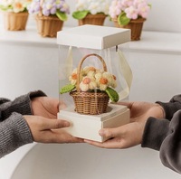 Mini panier en laine crocheté à la main avec fleur en relief, décoration d'intérieur, cadeau de remise de diplôme, de mariage ou de fête