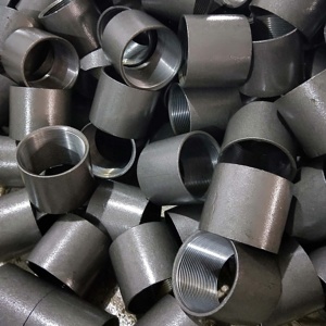 Phụ kiện đường ống sắt Phụ kiện ống thép khớp nối vật liệu chủ đề ổ cắm - Product Image 1