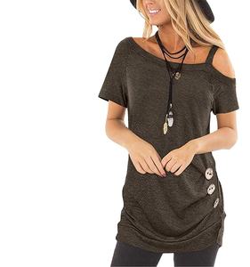 Camisetas de alta calidad para mujer, blusas informales de manga corta con hombros descubiertos, Top tipo túnica con botón lateral, venta al por mayor - Product Image 1