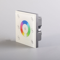 Bincolor P4  Panneau tactile RGBW avec variateur d'intensité, apparence élégante, fonctionnement simple pour l'éclairage de bars, hôtels, maisons, sols de danse LED