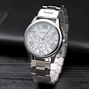<span class=keywords><strong>Montre</strong></span> <span class=keywords><strong>Homme</strong></span> Quartz <span class=keywords><strong>Plaqué</strong></span> <span class=keywords><strong>Or</strong></span> Acier Inoxydable Vente en Gros Luxe Décontracté Affaires Verre Sac OPP Alliage Rond - Product Image 3