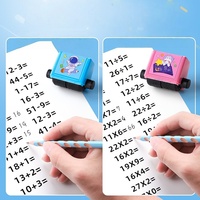 MADS Tampon Rouleau Mathématique pour Enfants : Outil de Génération de Problèmes d'Addition, Soustraction, Multiplication et Division pour l'École Primaire