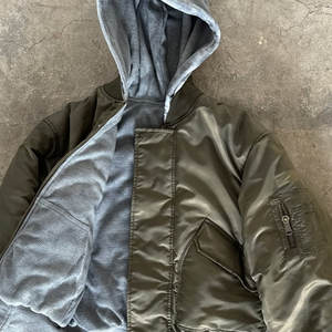 Мужская зимняя куртка-бомбер оверсайз с капюшоном, двойным слоем, плотностью 560 г/м², в стиле пуховика, для уличной моды и активного отдыха - Product Image 3