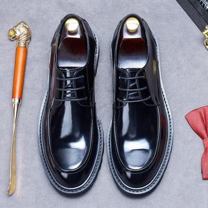Chaussures de mariage et de ville pour hommes en cuir de vachette, grande taille, à bout pointu, collection automne, vente en gros, personnalisables - Product Image 1