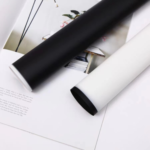 Papier d'emballage pour fleurs en plastique imperméable 58 cm * 58 cm, <span class=keywords><strong>bord</strong></span> doré, blanc et noir - Product Image 1