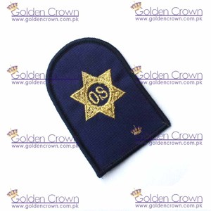 Parches bordados 3D personalizables, insignias de tela cosidas con logotipo personalizado para uniformes de decoración de ropa - Product Image 2