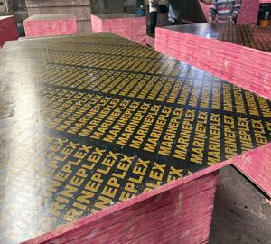 Contreplaqué <span class=keywords><strong>film</strong></span>é phénolique imperméable E1 en peuplier de 18 mm pour système de coffrage de béton, usage hôtelier moderne - Product Image 2