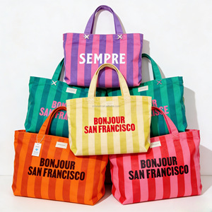 Sac fourre-tout en toile à rayures style cabana côtier, idéal pour la plage et les essentiels de protection solaire, sac de plage tropical chic - Product Image 4
