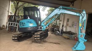 รถขุดขนาดเล็ก Kobelco SK55 น้ำหนัก 5.5 ตัน ความจุบุ้งกี๋ 0.2 ลูกบาศก์เมตร อุปกรณ์ก่อสร้างมือสอง พร้อมเครื่องยนต์ Kobelco 59 กิโลวัตต์ ใช้งานมาแล้ว 0-2000 ชั่วโมง - Product Image 6