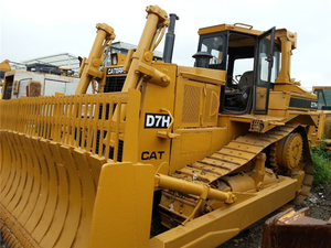 Topadora de cadenas CAT D7H, modelo 2023, motor de 90 HP, capacidad de bulldozing de 8.6 m, equipo de construcción sobre orugas - Product Image 4