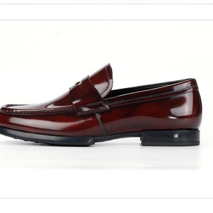 Nuevos Zapatos Formales de Cuero para Hombre, Estilo Otoñal, Color Vino Tinto, de Piel Vacuna, Transpirables, Impermeables, con Aumento de Altura - Product Image 6