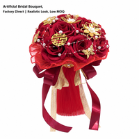 Ramo de mano nupcial rojo para boda con rosas artificiales y perlas, adorno para fiesta, estilo chino, accesorio para fotos de matrimonio, decoración
