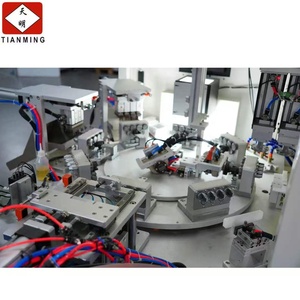 Automatic 1-out-4 size clip machine - Product Image 3