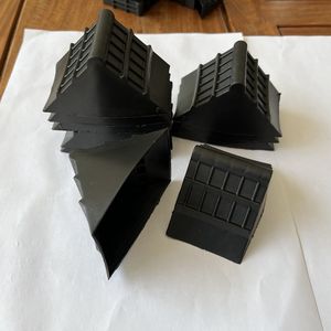 <span class=keywords><strong>Protection</strong></span> d'<span class=keywords><strong>angle</strong></span> triangulaire <span class=keywords><strong>en</strong></span> plastique noir <span class=keywords><strong>pour</strong></span> <span class=keywords><strong>table</strong></span> <span class=keywords><strong>en</strong></span> <span class=keywords><strong>verre</strong></span>, <span class=keywords><strong>protection</strong></span> des bords <span class=keywords><strong>de</strong></span> <span class=keywords><strong>table</strong></span> <span class=keywords><strong>en</strong></span> <span class=keywords><strong>verre</strong></span> - Product Image 1