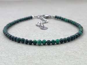 Pulsera de Malaquita Facetada, Joyería Delicada con Piedras Preciosas, Cuentas Microfacetadas, Pulsera de Cristal, Joyería Minimalista, Pequeñas Piedras Preciosas - Product Image 5