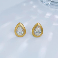 Orecchini a perno Whisper Fashion Halo a goccia con taglio a pera in oro giallo 18K con diamanti coltivati in laboratorio, orecchini a lobo piatti, orecchini in oro