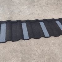 Tuile de toiture en métal revêtu de pierre romaine 0,40 mm 0,45 mm 0,50 mm, tôle de couverture antirouille pour la construction de villas à Nairobi, Kenya