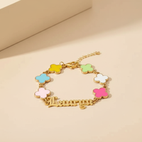 Bracelet à breloques en forme de coquille pour femme, personnalisable avec initiale, plaqué or 18 carats, en acier inoxydable, pour anniversaire, Qiuhan ODM/OEM