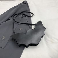 Sac bandoulière fantaisie en forme de chauve-souris avec logo personnalisé, nouveauté Halloween, style gothique, motif aile d'animal amusant, vente en gros directe usine pour femmes