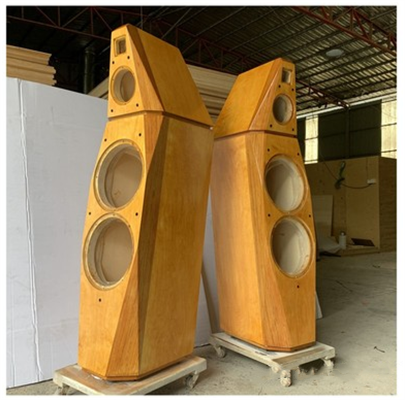 ไม้อัดไม้เรียวสีอำพัน