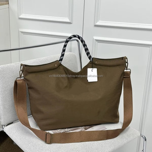 Sac de sport durable pour hommes et femmes, très vendu, grande capacité, tissu imperméable, avec compartiment à chaussures - Product Image 1