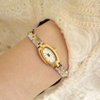 Petite montre vintage 007 pour femmes, montre rétro de luxe légère pour femmes