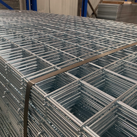 Malla Soldada de Hierro Galvanizado en Caliente al por Mayor, de Bajo Contenido de Carbono, con Orificios Cuadrados de 2.0-6.0 mm, Panel de Cerca para Ganado y Cabras, Marca BOCN