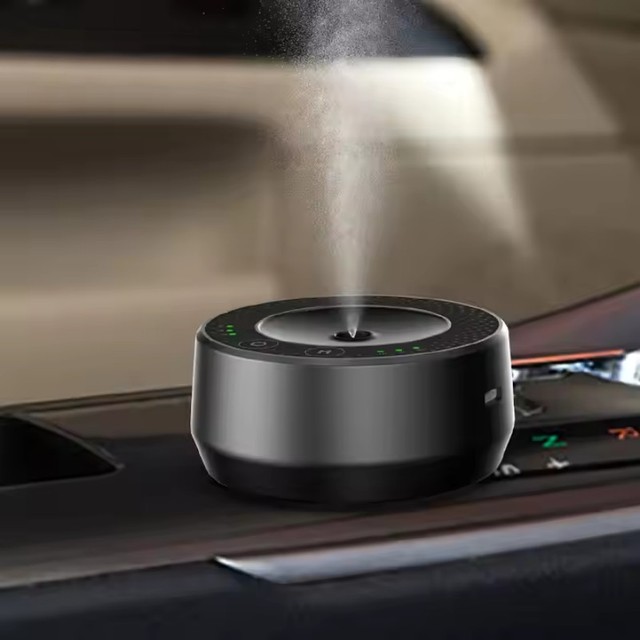 Wholesale Luxury Mini Portable USB Aroma Diffuser Luxury Wireless Essential Oil Scent Machine Waterless Car Diffuser Fragrance