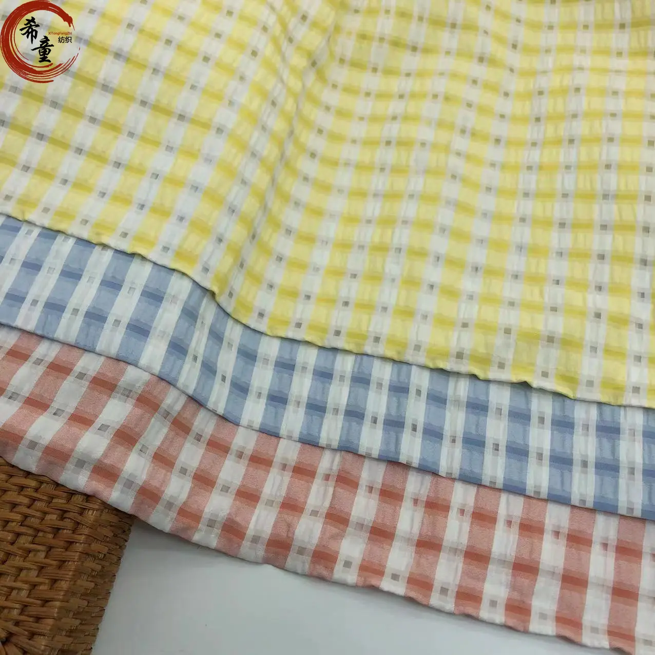 100% Polyester Trung Quốc bán buôn Maket đại lý 2 tone nhăn kẻ sọc voan vải cho áo sơ mi