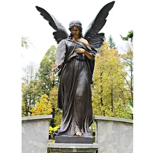 Décoration extérieure Sculpture d'angle en bronze grandeur nature en métal moulé en laiton Statue d'ange religieux célèbre