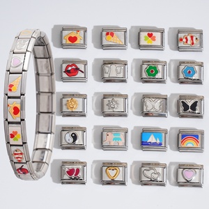 Pulsera de Eslabones Italianos de Acero Inoxidable DIY de 9mm con Patrón Floral, Bañada en Oro de 18K, de Moda, para Mujer, Venta Caliente, MOQ Bajo - Product Image 1
