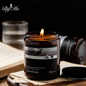 Vela Aromática de Lujo de 200g/7oz, Cera de Soya, en Frasco de Vidrio Ámbar Marrón con Tapa Metálica Negra, para Meditación, Festividades, Pascua, Diwali - Product Image 3