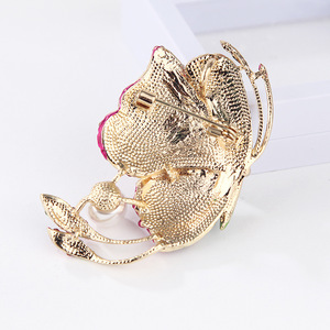 <span class=keywords><strong>Spilla</strong></span> a Forma di <span class=keywords><strong>Farfalla</strong></span> con Perla, Gioiello alla Moda in Lega di Zinco con Strass, Modello LH4955 - Product Image 3