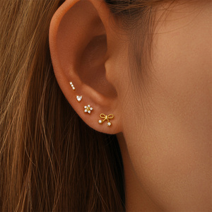 CANNER Juego de 4 Piezas de Aretes Pequeños de Plata de Ley 925 con Forma de Corazón, Lazo Simple, Flor Geométrica y Circonita para Mujeres y Niñas - Product Image 3