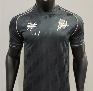 Özelleştirilmiş Stokta Mevcut Dünya Kupası Ön Satış RMadrid Oyuncu Formaları, Ronaldo ve Mbappé ile Aynı Stili Gösteren Ağır Detaylı Tasarımlar - Product Image 2