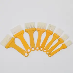 High quality different size oil paint brushes with custom silk screen logo plastic long handle flat shape cleaning brushes