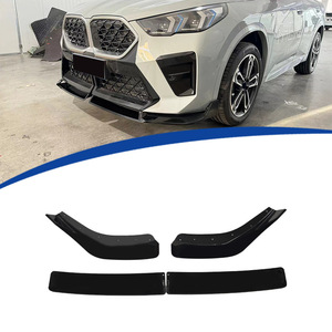 ลิ้นกันชนหน้าสำหรับ BMW X2 U10 ปี 2023 2025 แบบ 4 ชิ้น สีดำเงา ลายคาร์บอน ผลิตจากพลาสติก ABS สำหรับติดตั้งกันชนหน้า - Product Image 1