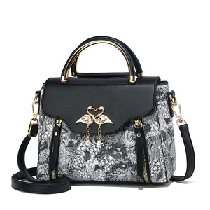 Nuova Collezione 2026: Borsa a Mano da Donna in Pelle PU di Lusso con Stampa Paisley, Nappine e Tracolla Leggera - Product Image 5