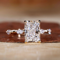 Bague de fiançailles en or massif 10K/14K/18K avec trois diamants de laboratoire de 1 carat taille radiant, certifiés IGI CVD/HPHT VVS