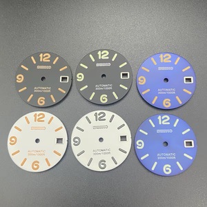 Nuevas piezas para modificar relojes, esfera de calendario simple con efecto rayos de sol o cepillada, 28.5MM, verde luminoso, para movimiento NH35 - Product Image 1