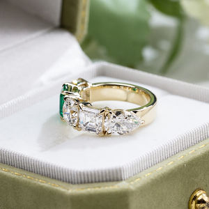 แหวนเพชรเม็ดเดี่ยวและเพชรแล็บ 10K รุ่น MSR-2015 จาก Messi Jewelry สำหรับผู้หญิง - Product Image 4