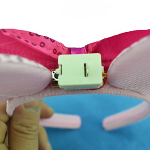Adult and Child Beauty Flashing LED Headband Round Multi-Color Sequin and Cloth <strong>Toy</strong> <strong>for</strong> <strong>Parties</strong> Packaged in <strong>Bag</strong> - Product Image 5